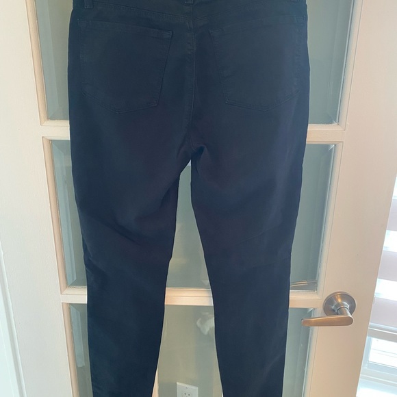 J BRAND DENIM - Picture 3 of 7